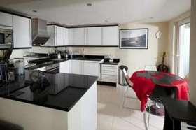 2 bedroom Apartment...